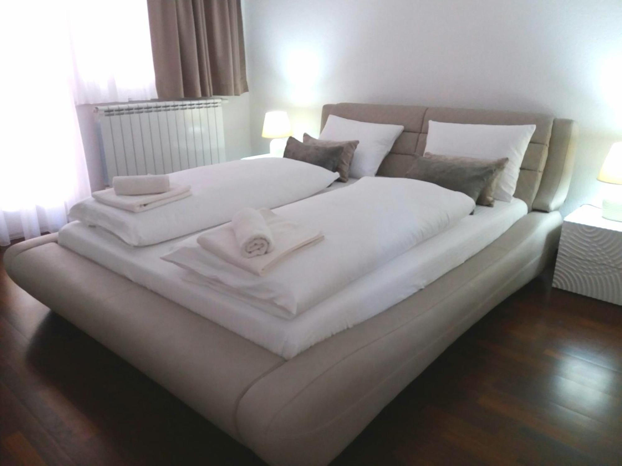 Apartment Esha Szarajevó Szoba fotó